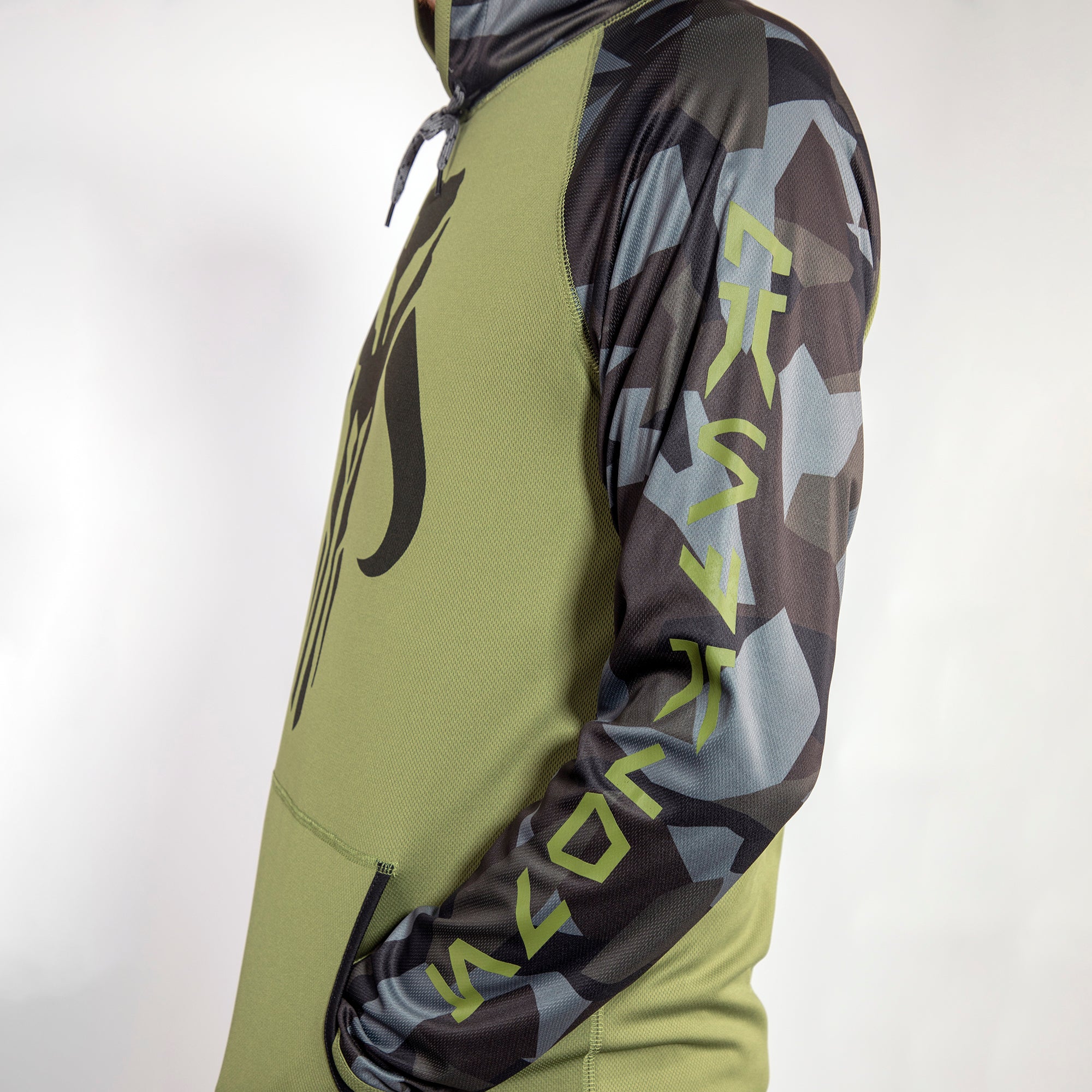 MANDALORE CAMO PERFORMANCE HOODIE