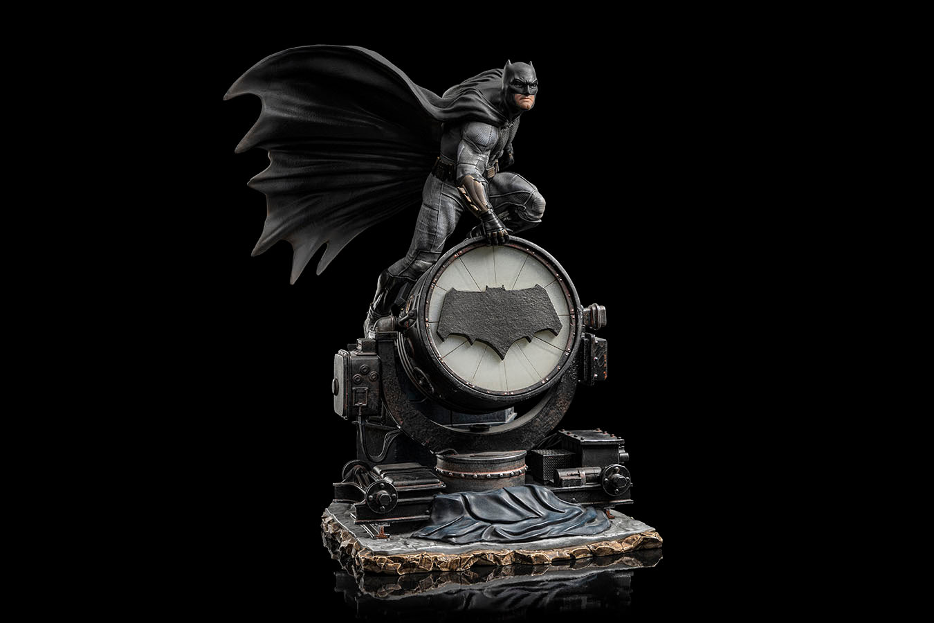 Statue Batman on Batsignal Deluxe - Zack Snyder`s Juistice League - DC Comics - Art Scale 1/10 - Iron Studios