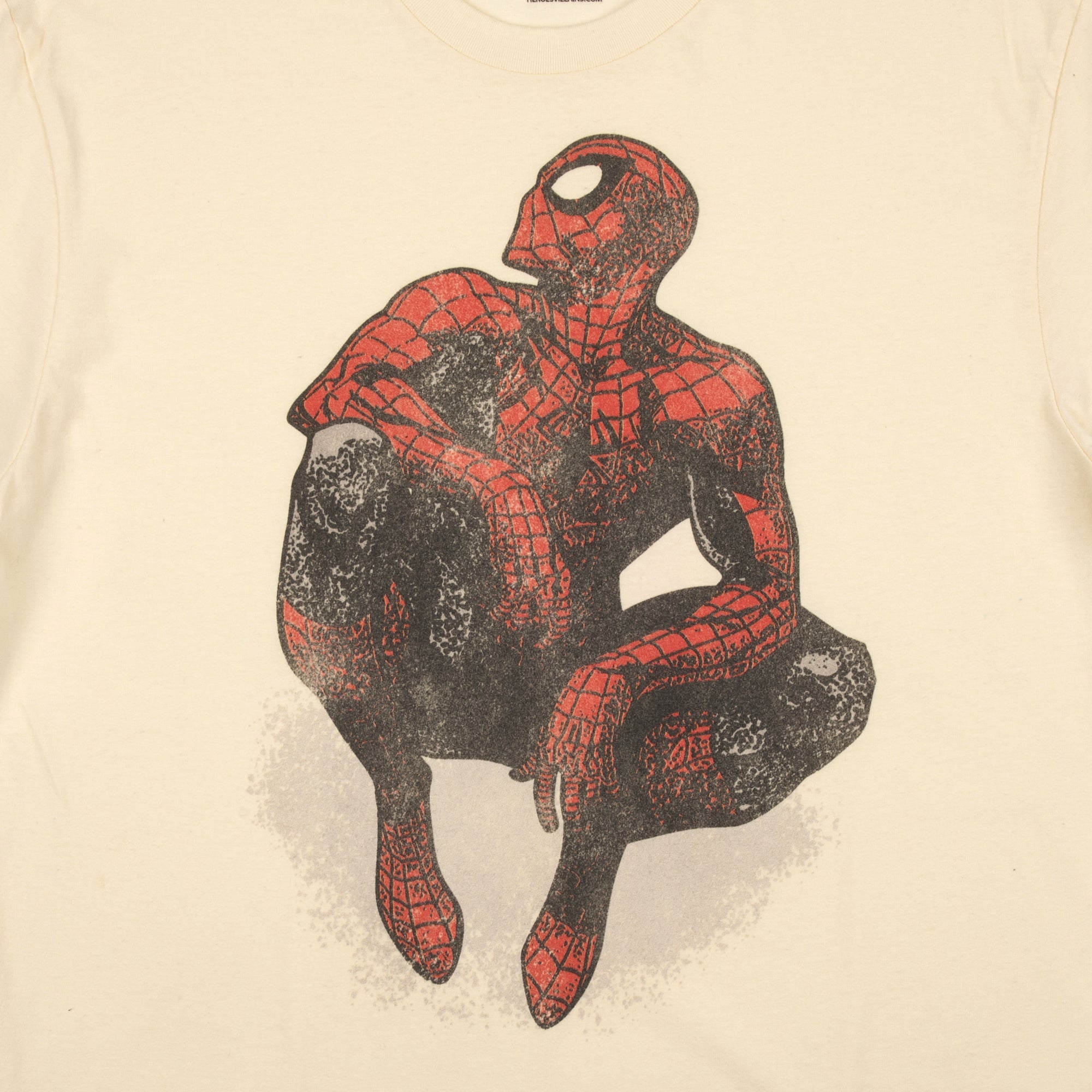 SITTING ON WALL NATURAL TEE