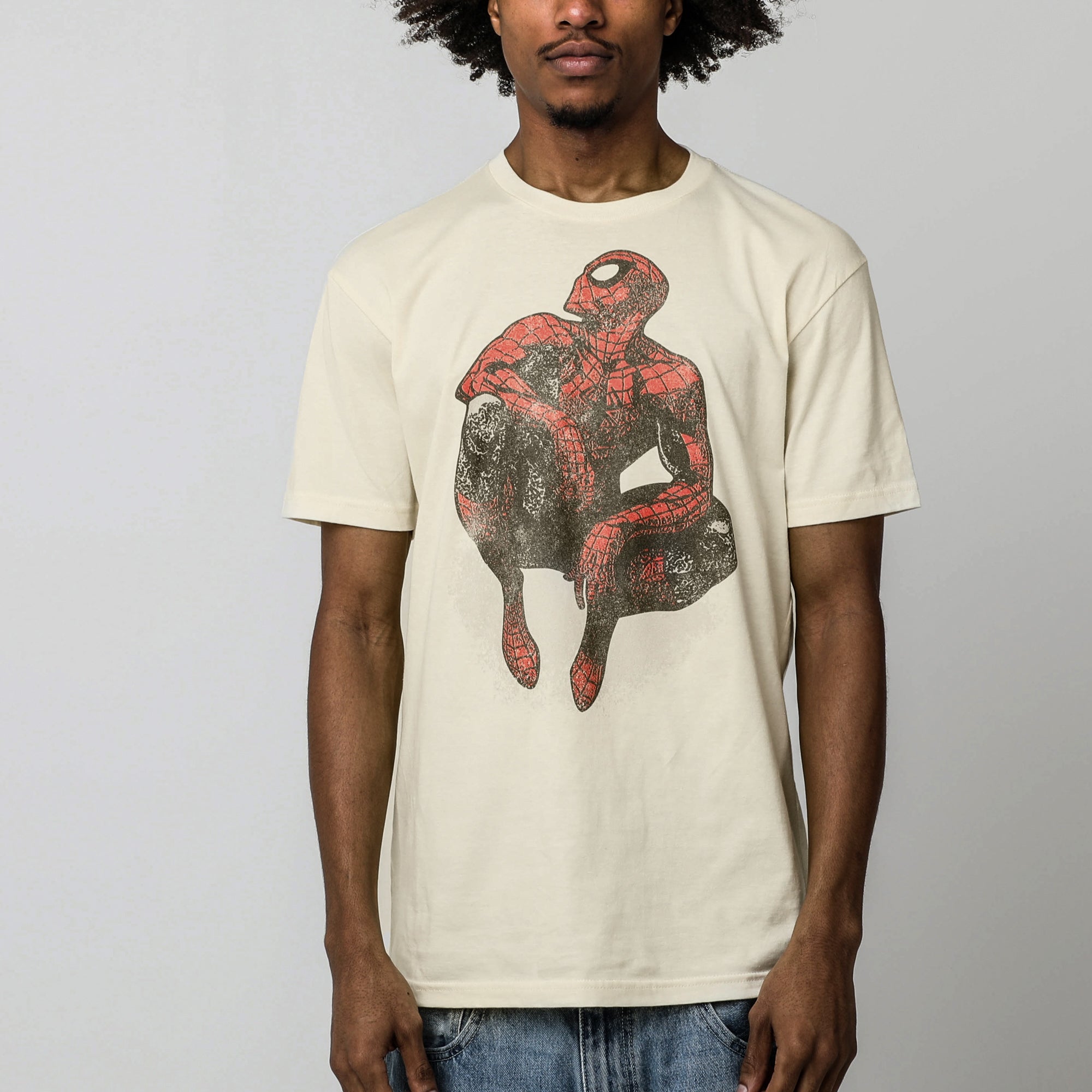 SITTING ON WALL NATURAL TEE