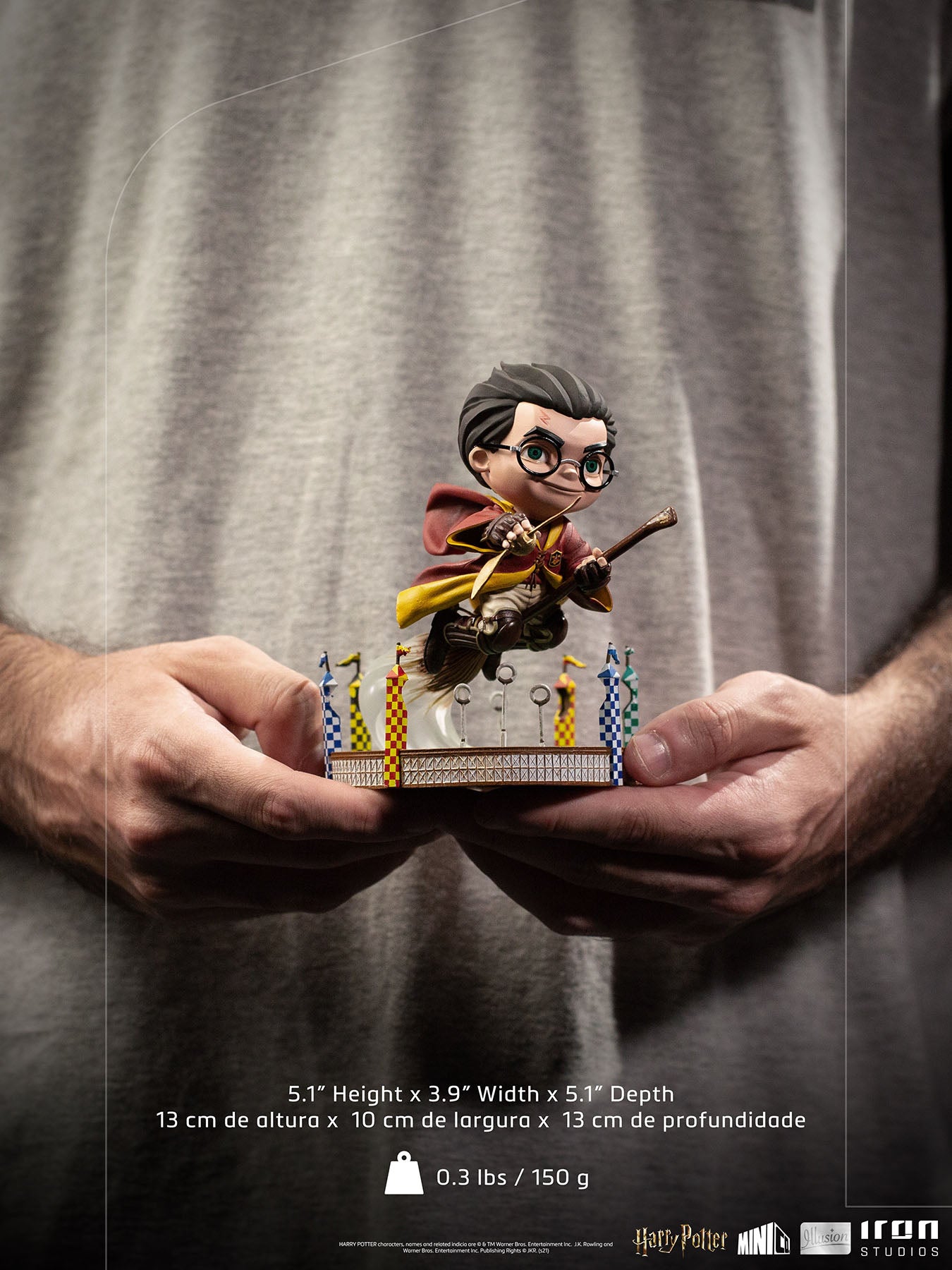 Statue Harry Potter at the Quiddich Match - Harry Potter - MiniCo Illusion - Iron Studios